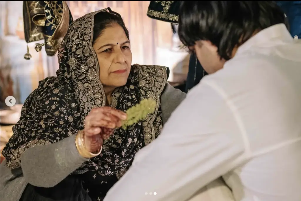 Not just that, in one of the pictures shared by Neeraj Chopra, we could see his mother blessing him.